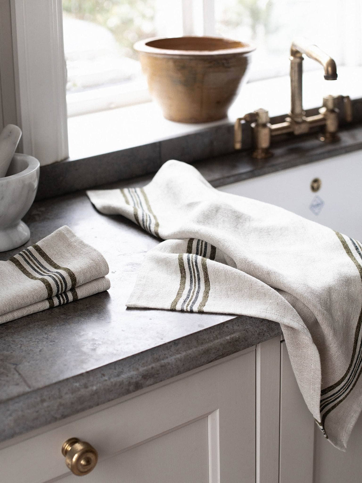 Astrid kitchen towel | Navy Stripe