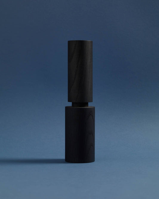 Hove wood salt / pepper mill | Blue Black