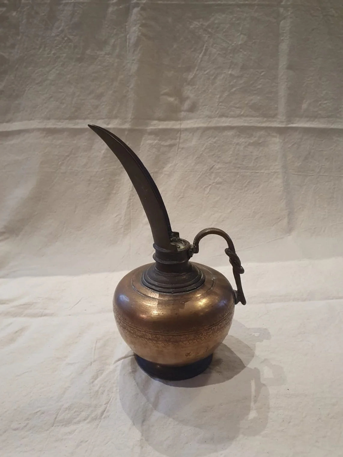Persian Oil Pourer