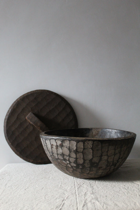 Lidded Naga Bowl | Medium