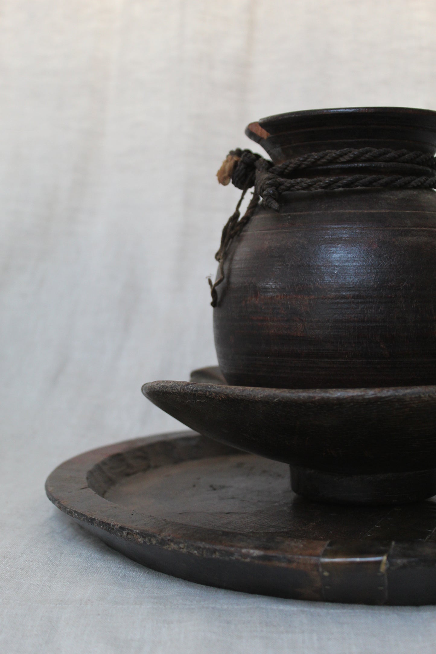 Round Wooden Vase with Rope Handle
