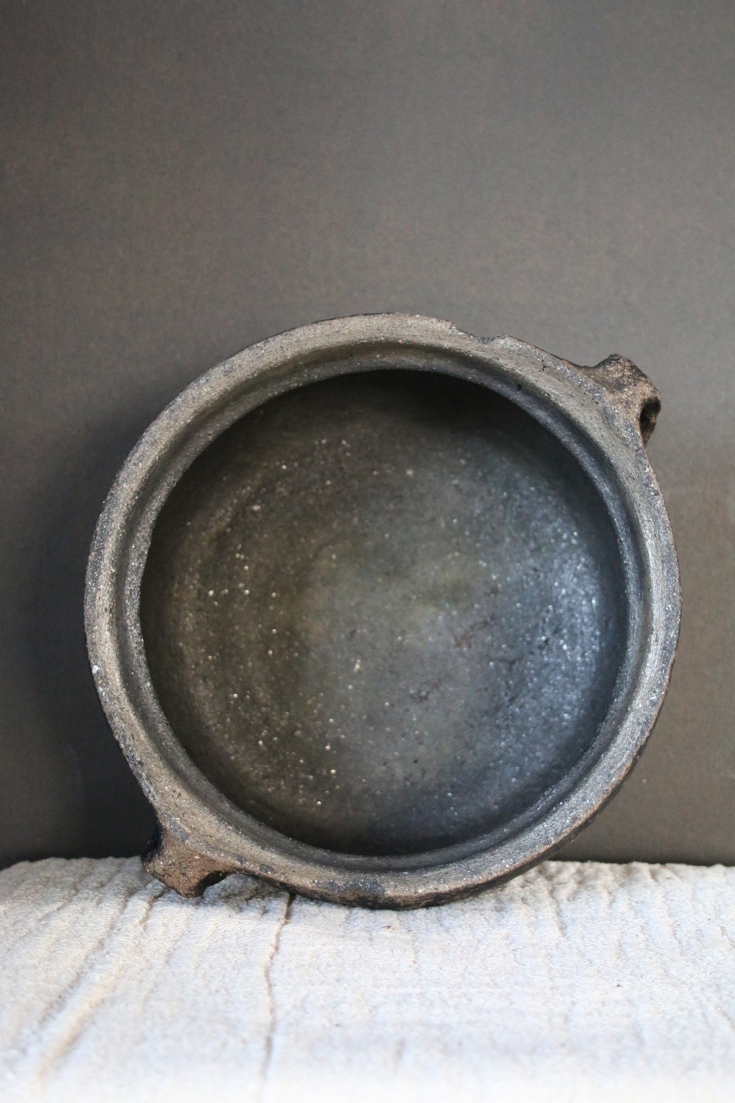 Black Longpi Medium Bowl