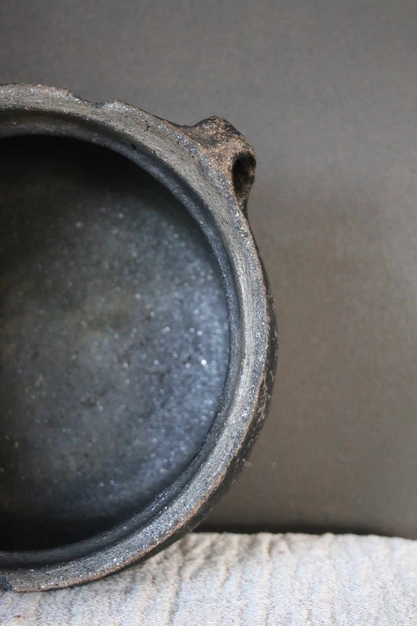 Black Longpi Medium Bowl