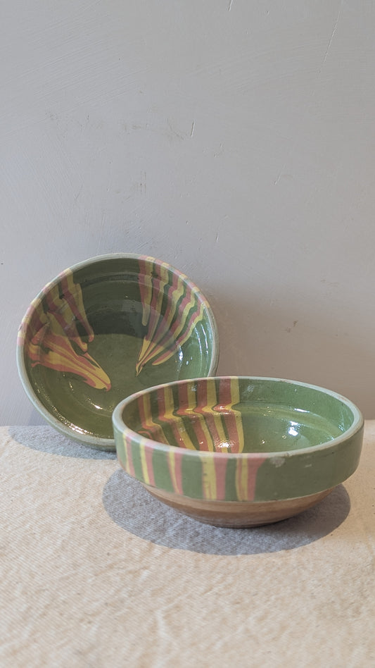 Hand Painted Canapé Bowl in Avocado | 2nd's