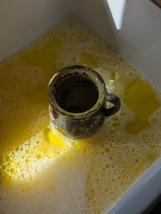 Brown & Beige Saffron Jug