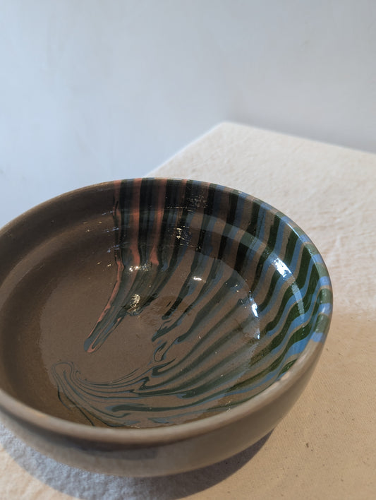Hand Painted Medium Bowl in Khaki