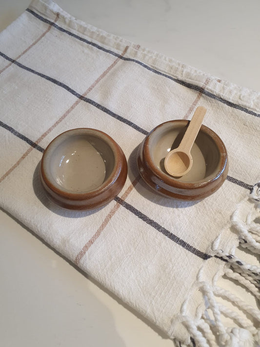 Terracotta Salt & Pepper Pinch Pots