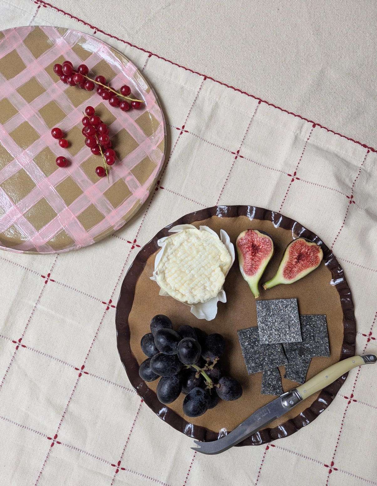 Chocolate Brown Wavy Round Serving Platter