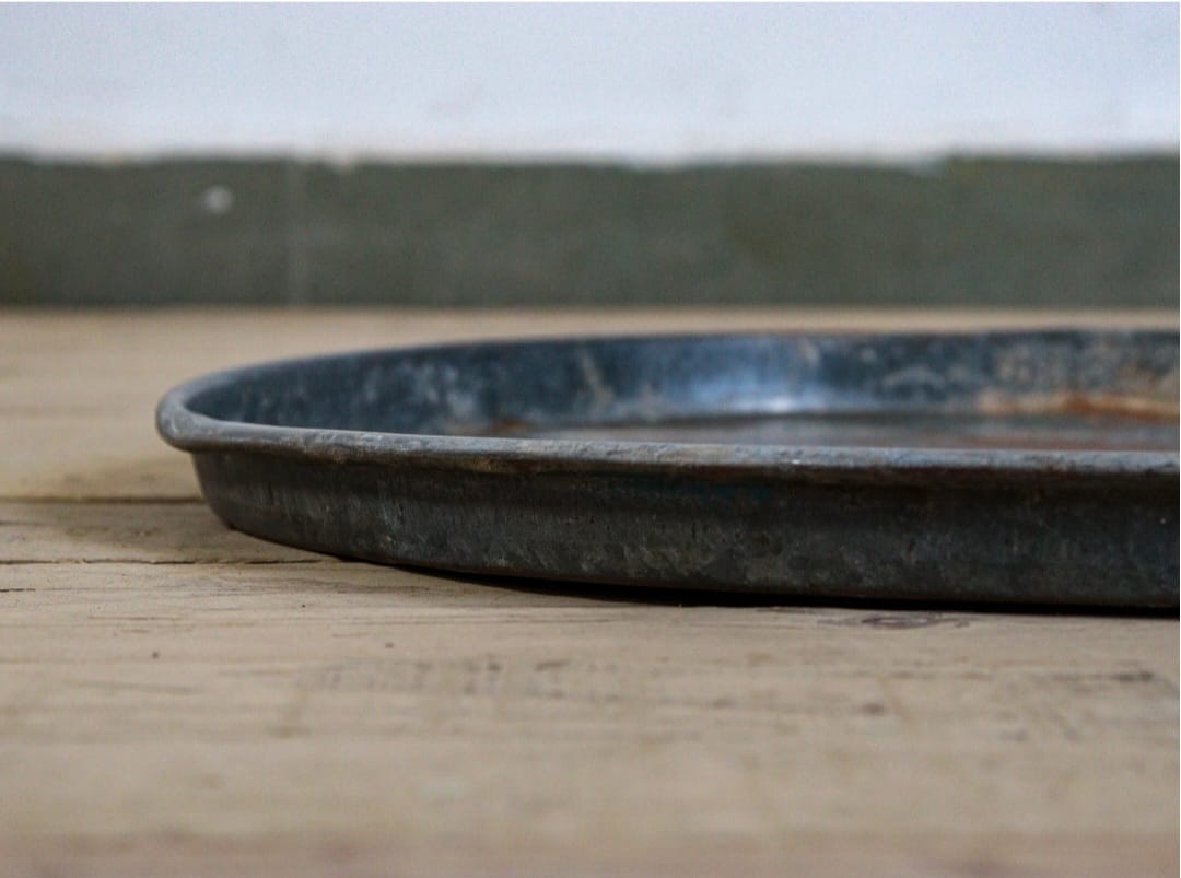 Round Metal Serving Tray