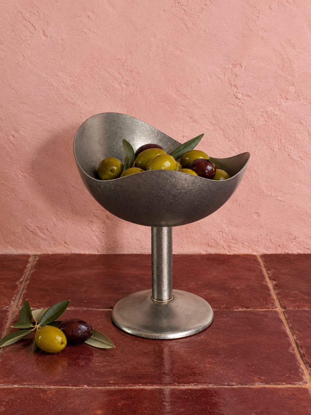Vintage Steel Curved Cup