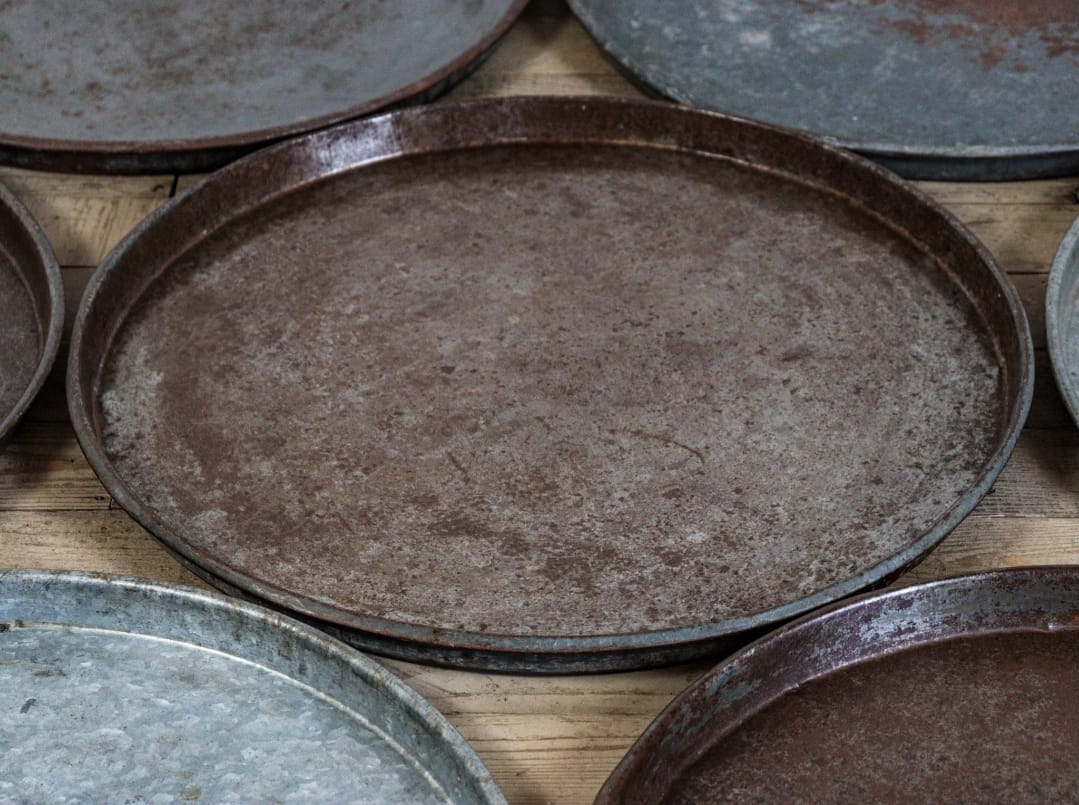 Round Metal Serving Tray