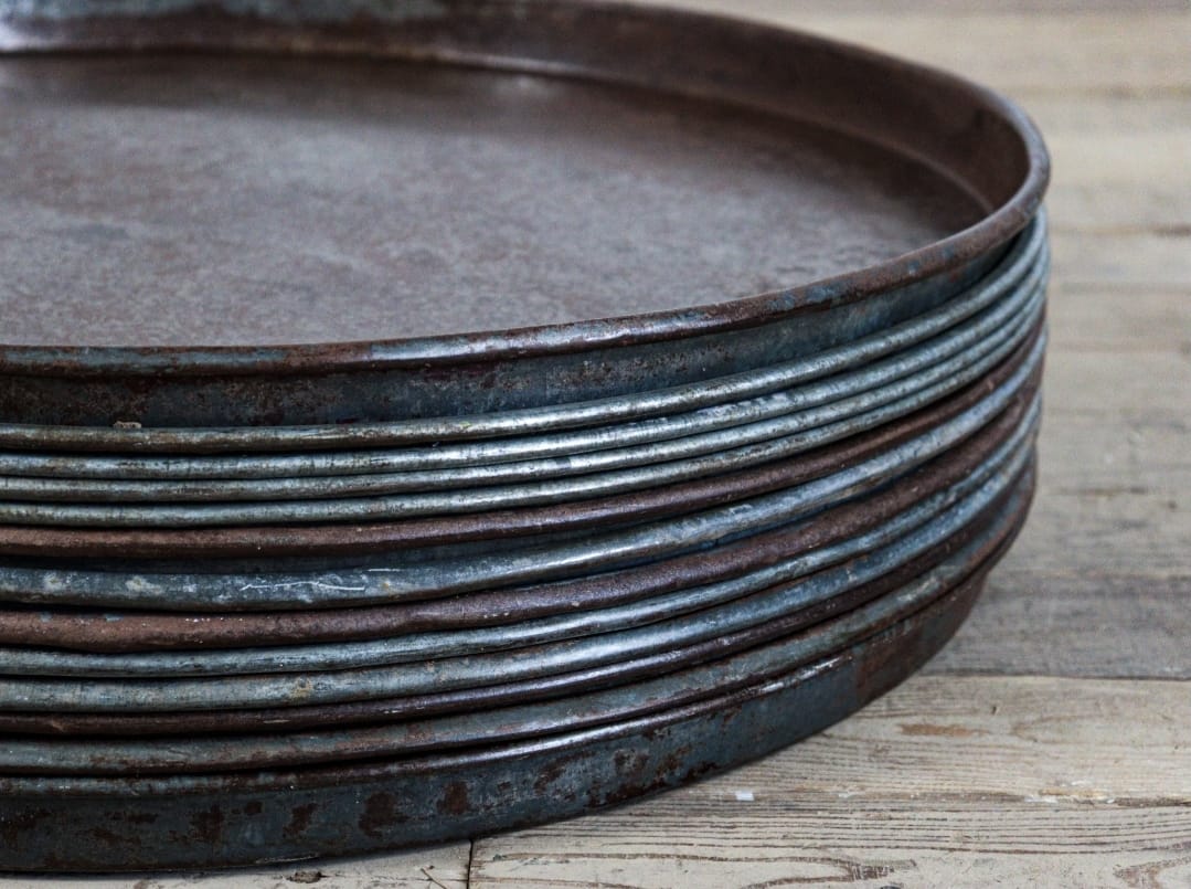 Round Metal Serving Tray